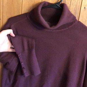 Burgundy JM collection turtleneck